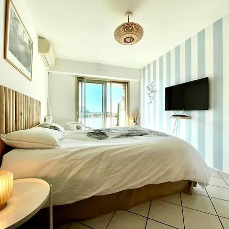 Magnifique 2p Vue Terrasse Parking דירה