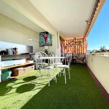 Magnifique 2p Vue Terrasse Parking Apartment